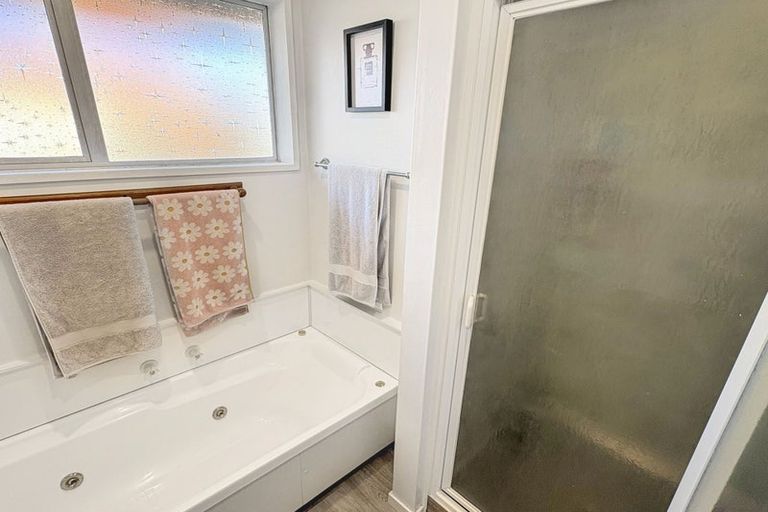 Photo of property in 32 Trevor Street, Hornby, Christchurch, 8042