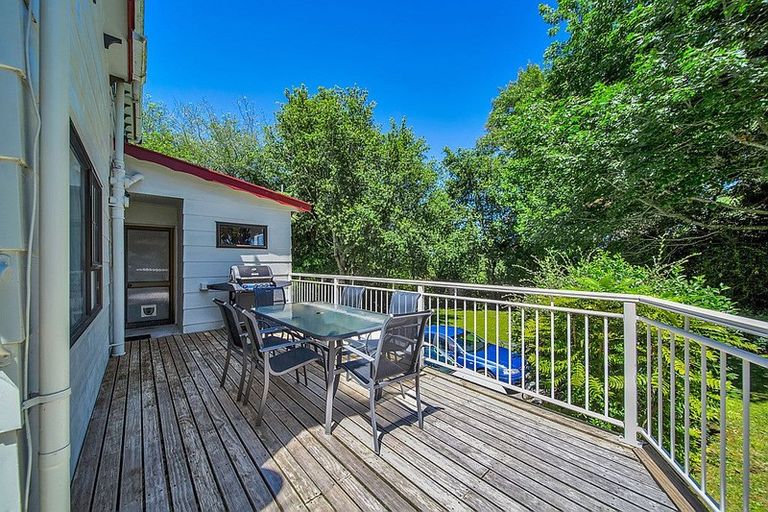 Photo of property in 27 Montjoy Street, Stratford, 4332