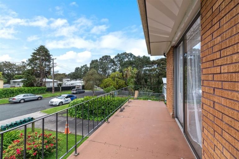 Photo of property in 2/6 Miro Street, New Lynn, Auckland, 0600