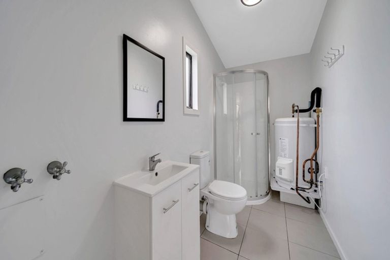 Photo of property in 35 Avro Crescent, Hornby, Christchurch, 8042