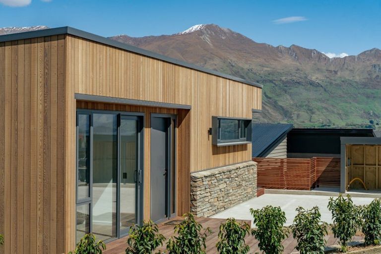 Photo of property in 87 Mills Road, Wanaka, 9305