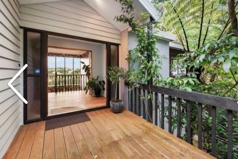 Photo of property in 9 Birdwood Street, Karori, Wellington, 6012