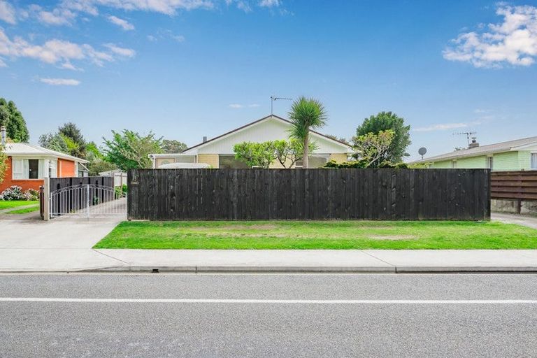 Photo of property in 25 Arawhata Road, Paraparaumu, 5032