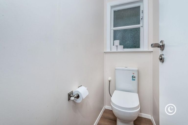 Photo of property in 53 Kiwi Crescent, Tawa, Wellington, 5028