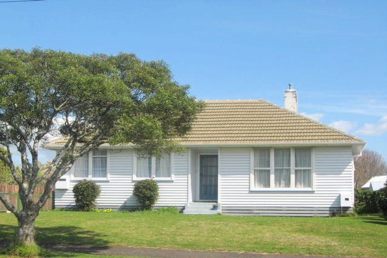 Photo of property in 13 Budleigh Street, Frankleigh Park, New Plymouth, 4310