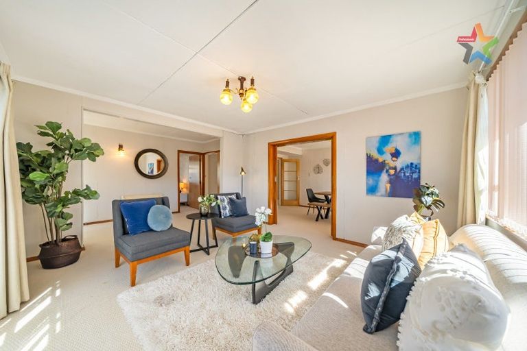 Photo of property in 6 Foster Street, Taita, Lower Hutt, 5011