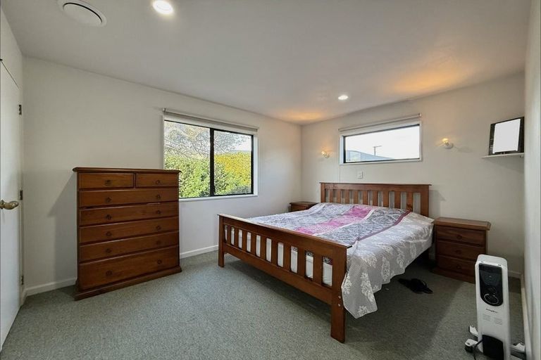 Photo of property in 14a Mason Street, Moera, Lower Hutt, 5010