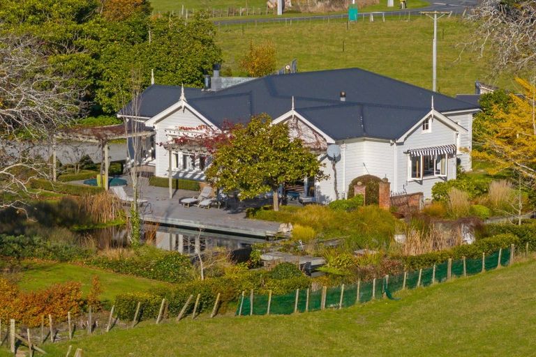 Photo of property in 82 Mckinstry Avenue, Te Ore Ore, Masterton, 5886