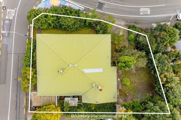 Photo of property in 65 Shakespeare Road, Bluff Hill, Napier, 4110