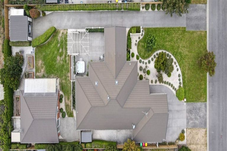 Photo of property in 22 Melville Crescent, Rolleston, 7614