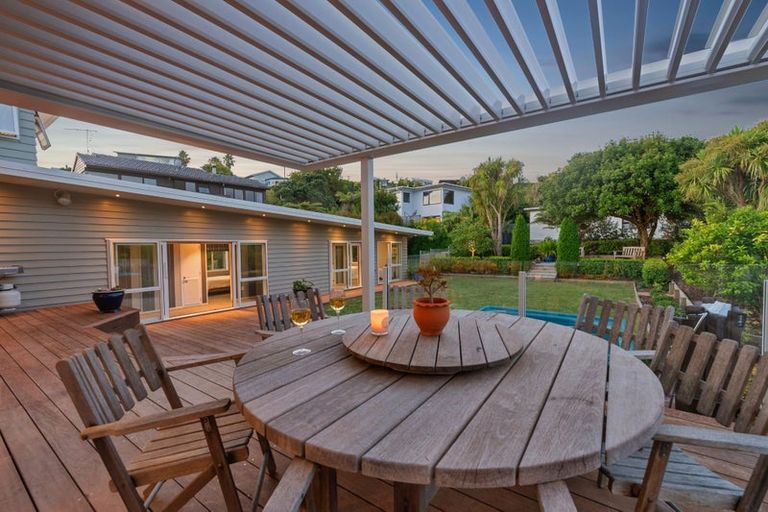 Photo of property in 12 Oban Road, Browns Bay, Auckland, 0630