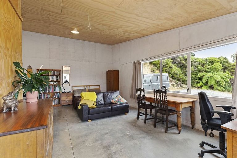 Photo of property in 522 Paremata Haywards Road, Judgeford, Porirua, 5381