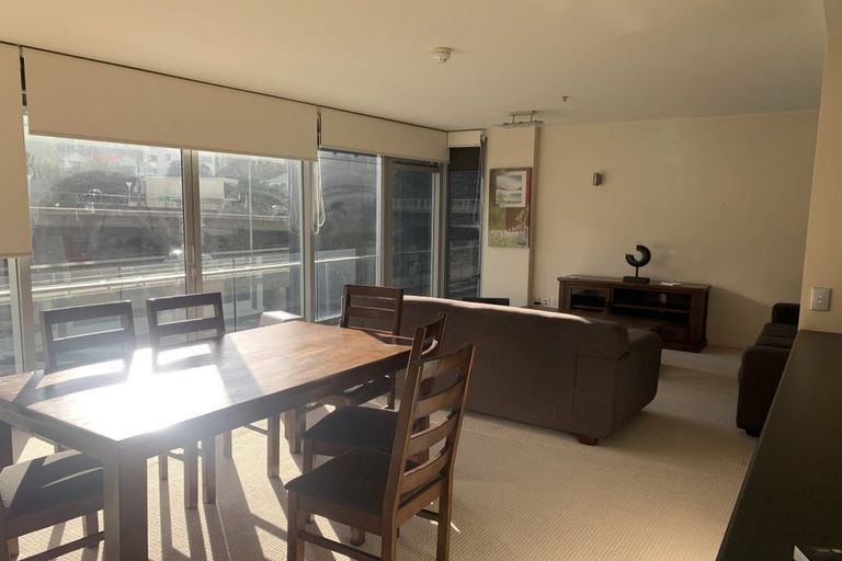Photo of property in Montreaux Apartments, 1g/164 The Terrace, Wellington Central, Wellington, 6011
