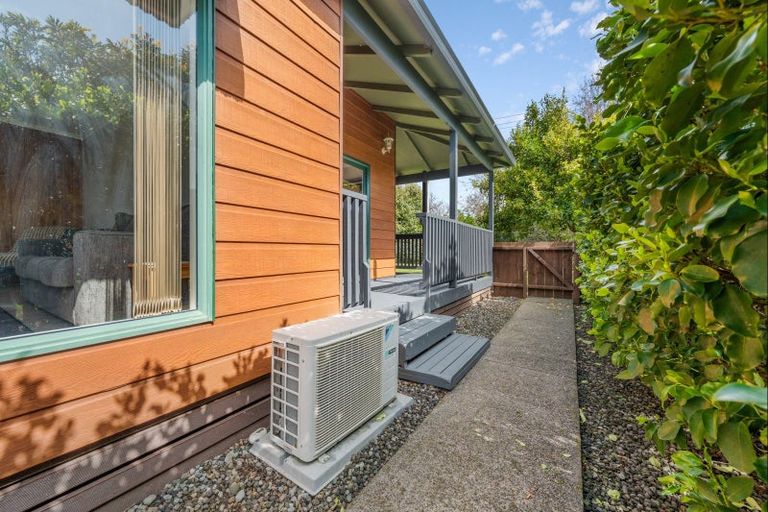 Photo of property in 537 Richmond Road, Lepperton, New Plymouth, 4373