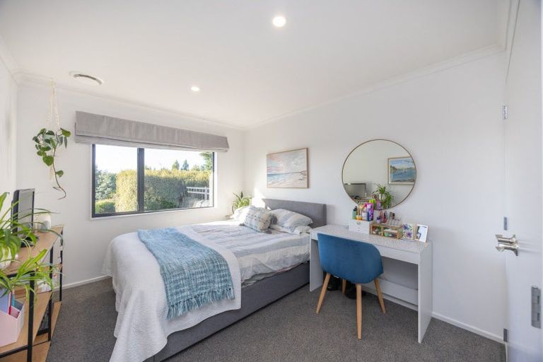Photo of property in 4 Wake Place, Aokautere, Palmerston North, 4471