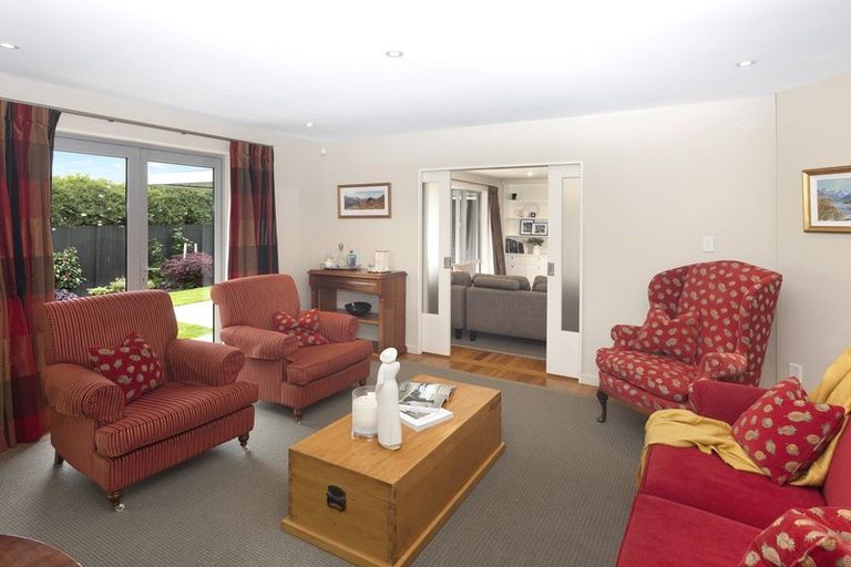 Photo of property in 76a Puriri Street, Riccarton, Christchurch, 8041