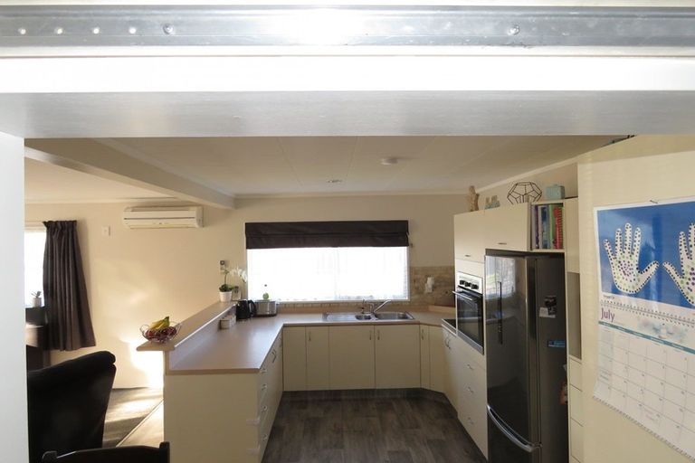 Photo of property in 10 Colvin Street, Westport, 7825