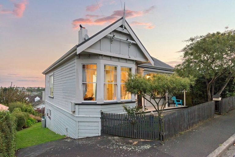 Photo of property in 31 Stanley Street, Kenmure, Dunedin, 9011