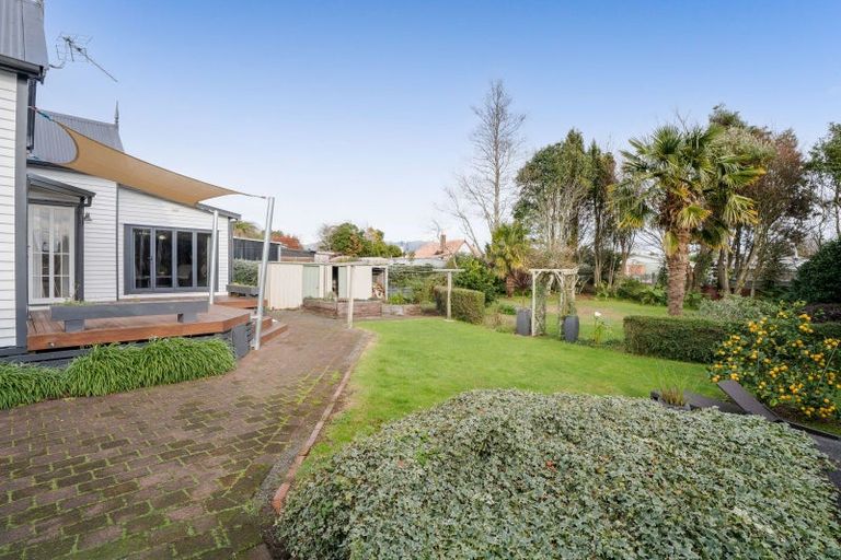 Photo of property in 24 Dunn Street, Egmont Village, 4372