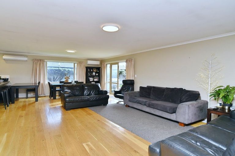 Photo of property in 41 Factory Road, Belfast, Christchurch, 8051