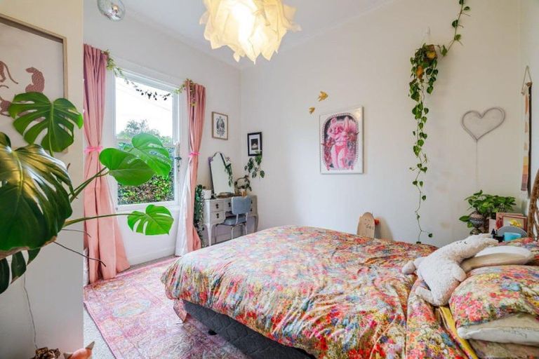 Photo of property in 6b Rolleston Street, Hokowhitu, Palmerston North, 4410
