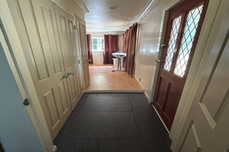 Photo of property in 12a Old Wairoa Road, Papakura, 2110