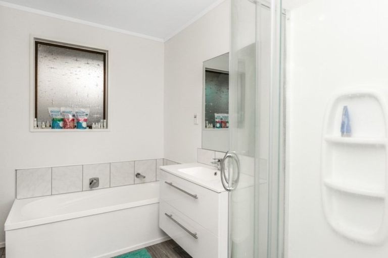 Photo of property in 16 Phoenix Place, Dinsdale, Hamilton, 3204