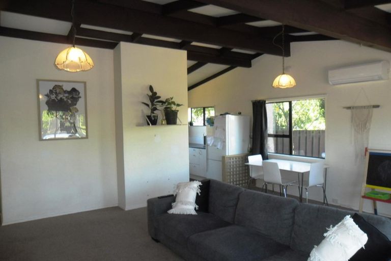 Photo of property in 6 Linwood Drive, Paraparaumu, 5032