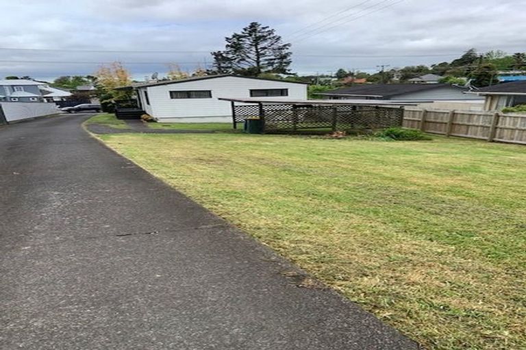 Photo of property in 1/232 Henderson Valley Road, Henderson, Auckland, 0612