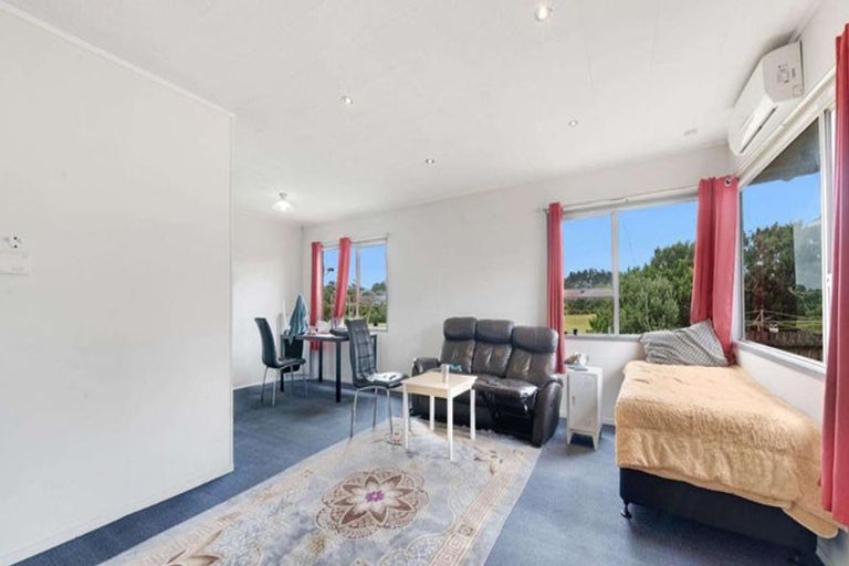Photo of property in 42 Beaufort Place, Papatoetoe, Auckland, 2025