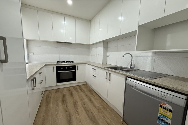 Photo of property in 152 Triangle Road, Massey, Auckland, 0614