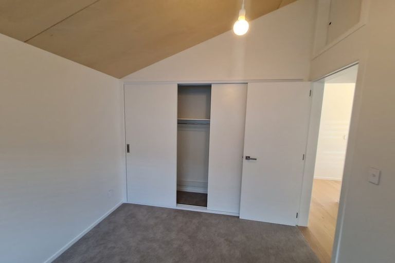 Photo of property in 39 Derwent Street, Island Bay, Wellington, 6023
