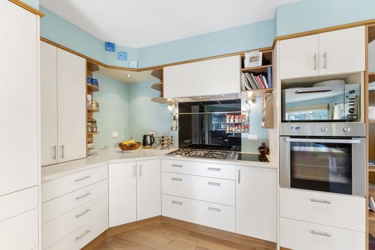 Photo of property in 15 Saddleback Green, Halswell, Christchurch, 8025
