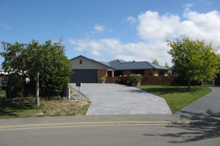 Photo of property in 15 Raphael Close, Rolleston, 7614