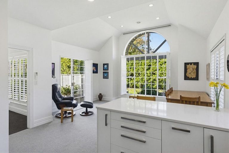 Photo of property in 1 Maple Lane, Waikanae, 5036