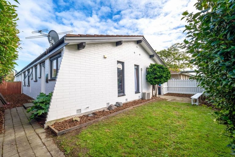 Photo of property in 18 Heaphy Place, Casebrook, Christchurch, 8051