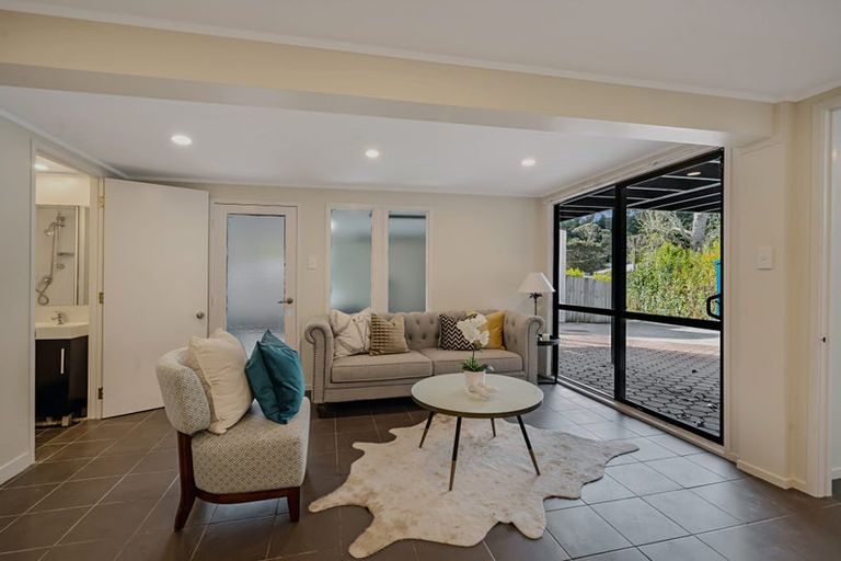 Photo of property in 7b Lowtherhurst Road, Massey, Auckland, 0614