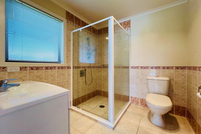 Photo of property in 30 Toomer Place, Beachlands, Auckland, 2018