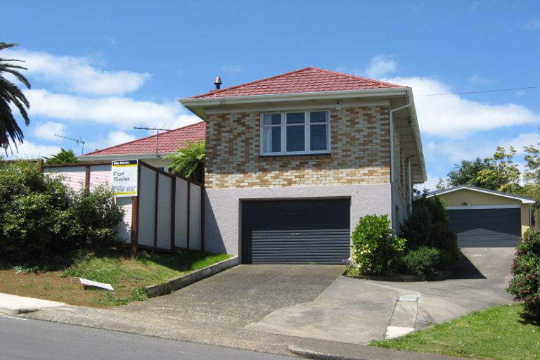 Photo of property in 33 Wellington Street, Pukekohe, 2120