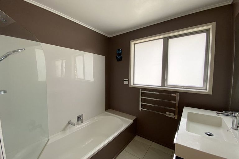 Photo of property in 7 June Place, Torbay, Auckland, 0630