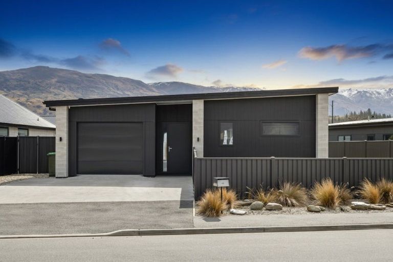 Photo of property in 46 Olds Crescent, Cromwell, 9310