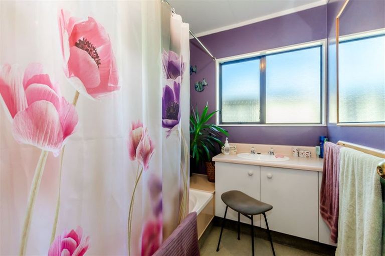 Photo of property in 4 Sandpiper Court, Paraparaumu Beach, Paraparaumu, 5032