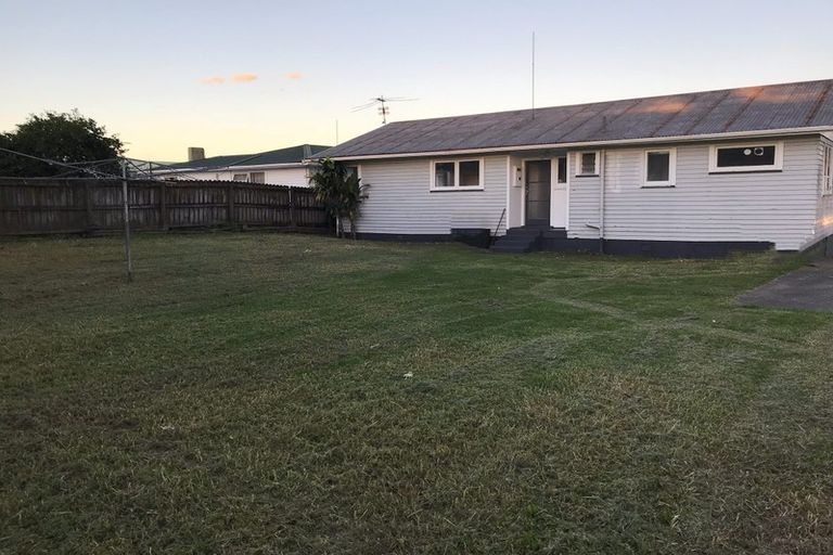 Photo of property in 12 Mascot Avenue, Mangere, Auckland, 2022