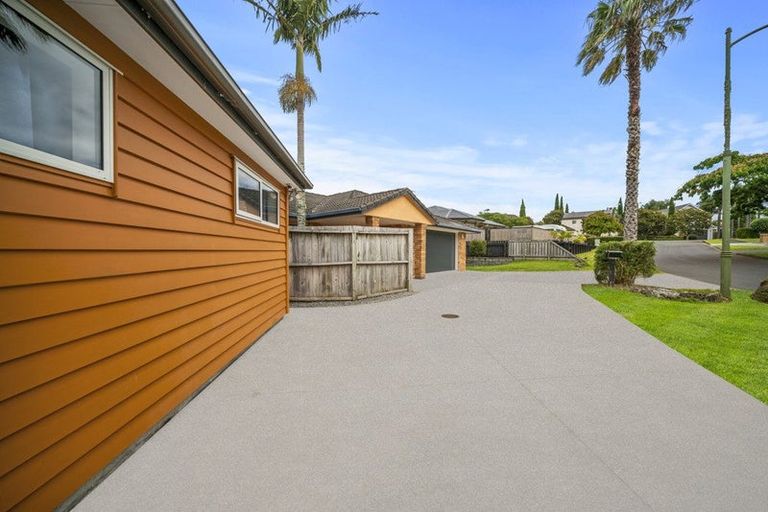 Photo of property in 3 Samuel Cross Place, Greenhithe, Auckland, 0632