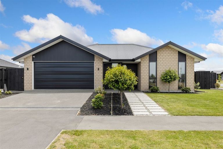 Photo of property in 25 Lomu Way, Rolleston, 7615