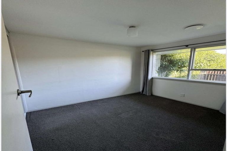 Photo of property in 2/32 Mona Vale Avenue, Riccarton, Christchurch, 8011