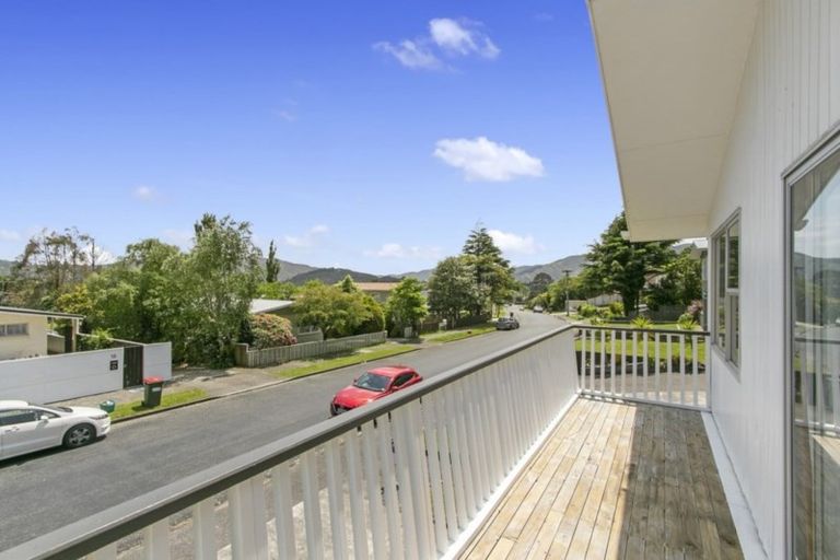 Photo of property in 31 Holland Street, Wainuiomata, Lower Hutt, 5014