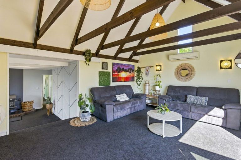 Photo of property in 13 Walton Road, Paraparaumu Beach, Paraparaumu, 5032