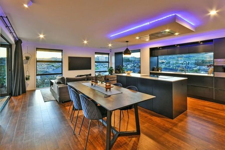 Photo of property in 62 Hillpark Drive, Pokeno, 2402
