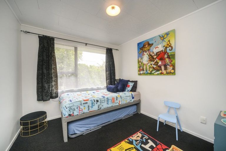Photo of property in 37a Peter Hall Drive, Kelvin Grove, Palmerston North, 4414
